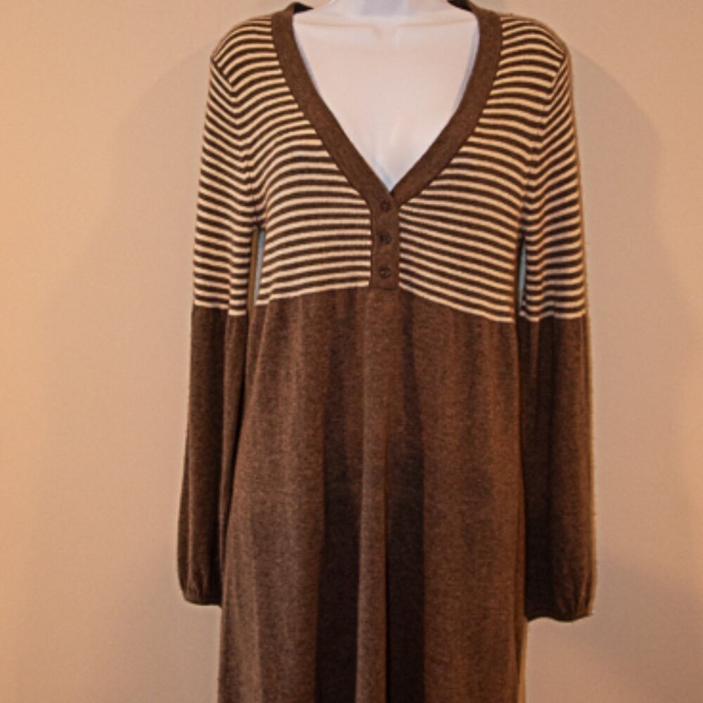 New  BCBG MaxAzria Sweater Dress Size L  NWT